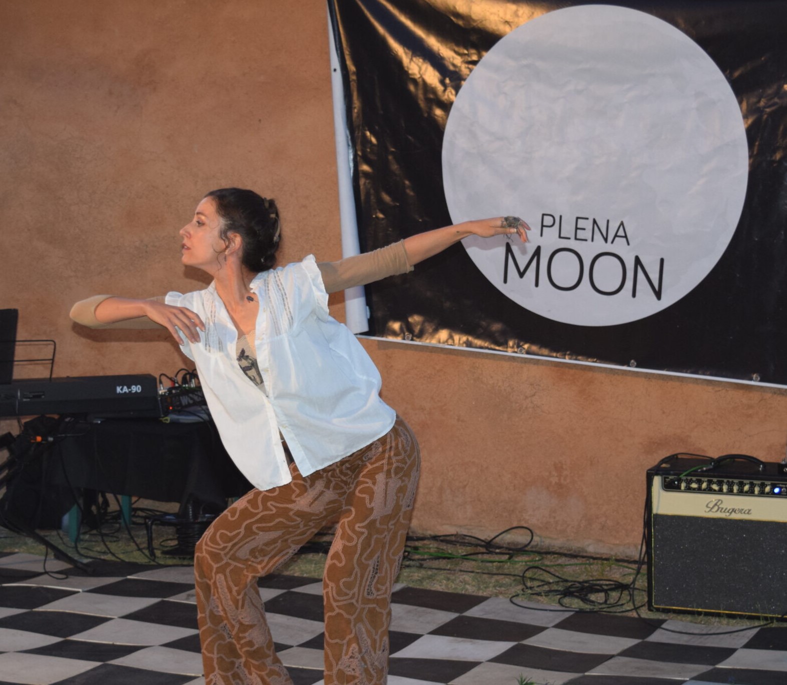 Plena Moon